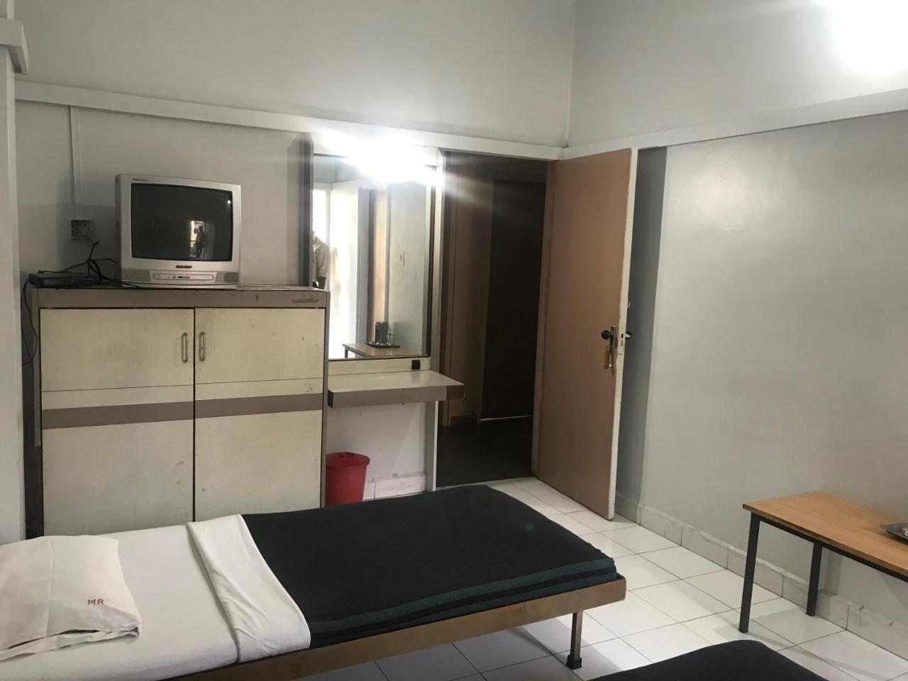 Hotel Maurya Residency Pune Zewnętrze zdjęcie